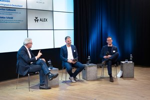 Marc Jan Eumann, Sebastian Gutknecht und Tobias Schmid auf dem Panel